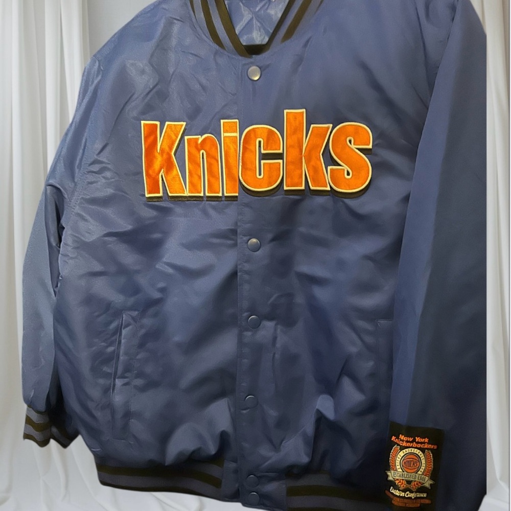 NWT NWT New York Knicks Ultra Game Bomber Jacket – Size L